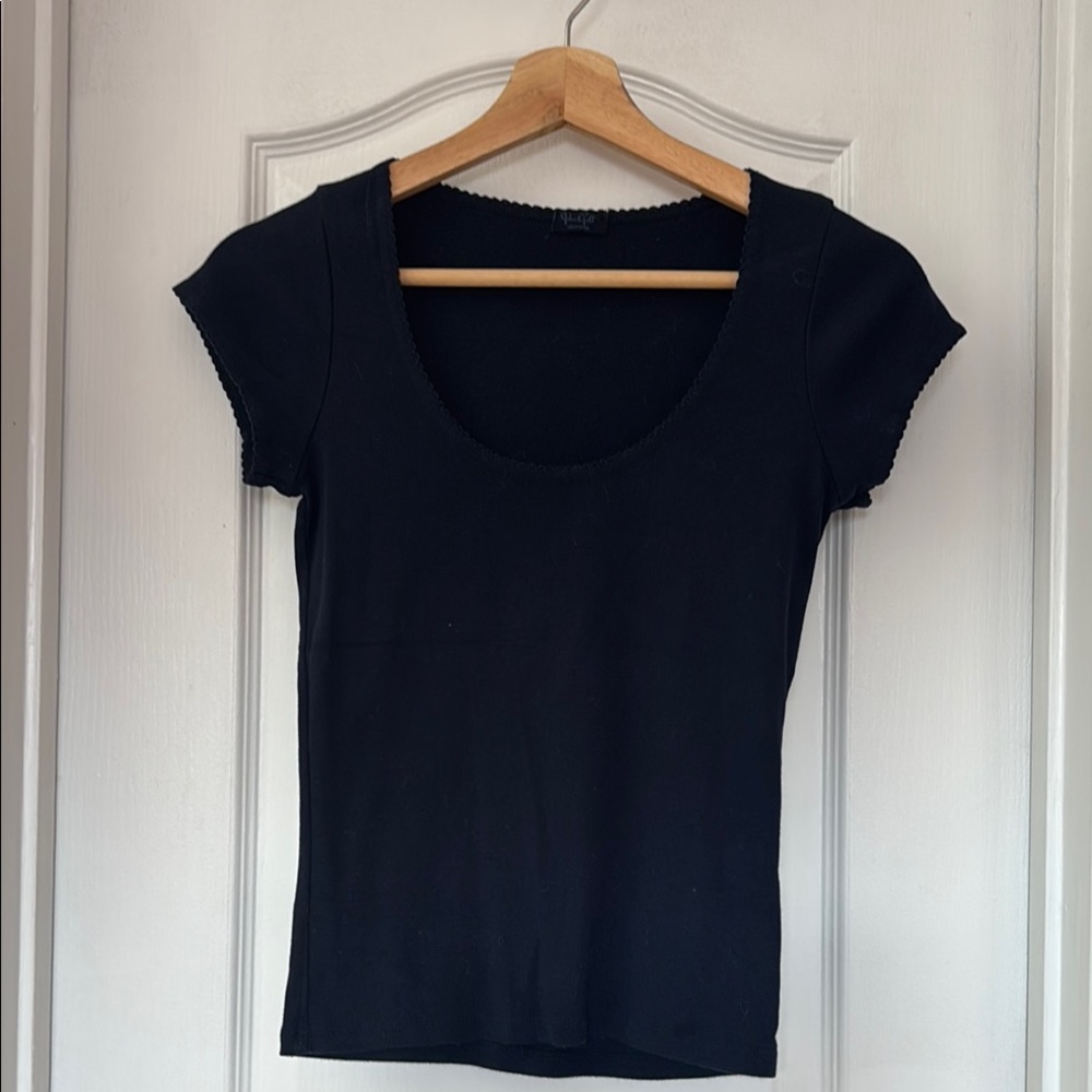Brandy Melville Black Fitted Cap Sleeve Tee